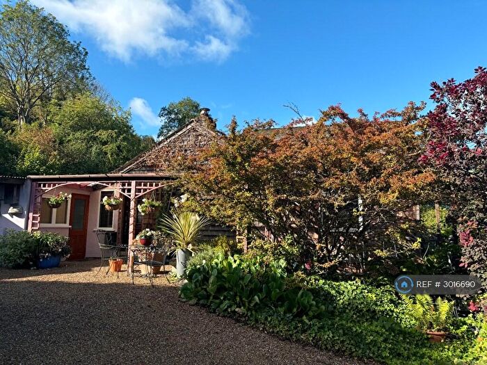 3 Bedroom Bungalow To Rent In Dean Lane, Meopham, DA13