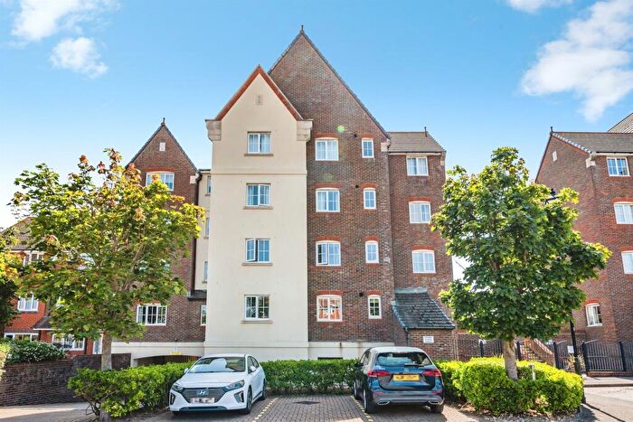 2 Bedroom Apartment For Sale In Canary Quay, Eastbourne, BN23