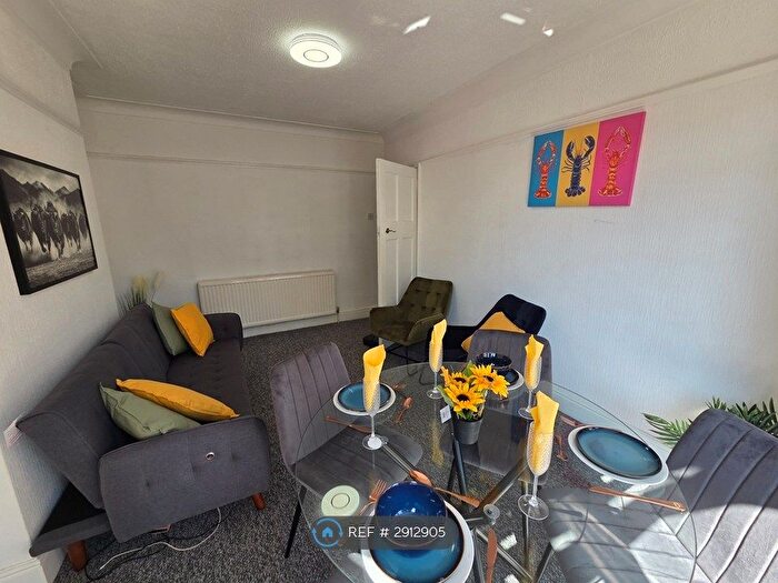 5 Bedroom Semi Detached House To Rent In Firs Drive, Hounslow, TW5
