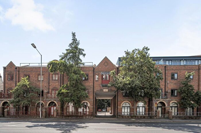 1 Bedroom Apartment To Rent In Queens Road, Reading, RG1