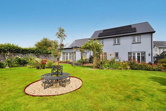 4 Bedroom Detached House For Sale In Aberbanc, Penrhiwllan, Llandysul, SA44