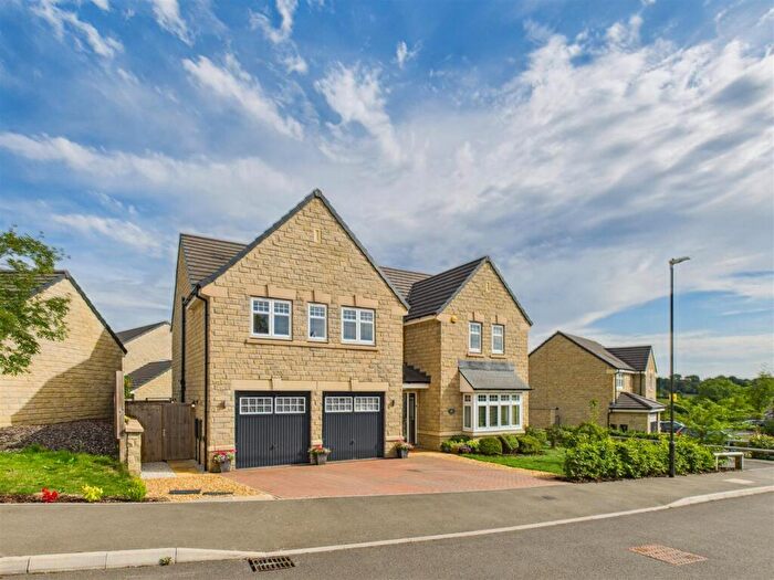 6 Bedroom Detached House For Sale In Coalburn Crescent, Crich, Belper, Derbyshire, DE4