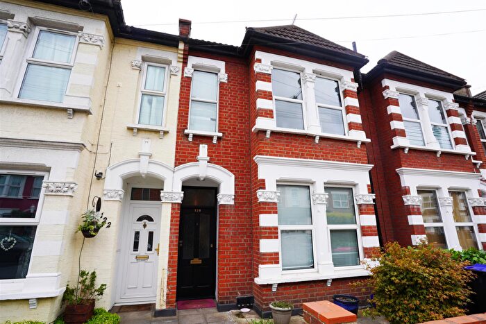 3 Bedroom Terraced House To Rent In South Avenue, Southend-On-Sea, SS2