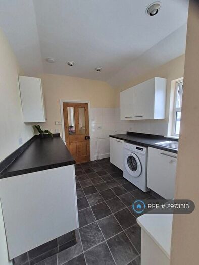 2 Bedroom Flat To Rent In Station Rd, Deal, CT14