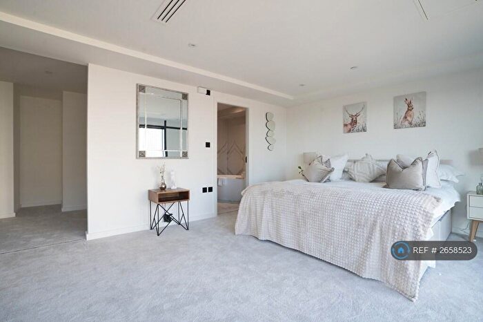 3 Bedroom Penthouse To Rent In Great George Street, Leeds, LS1