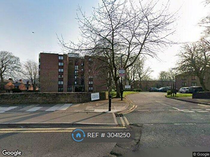 2 Bedroom Flat To Rent In Benwell Close, Newcastle Upon Tyne, NE15