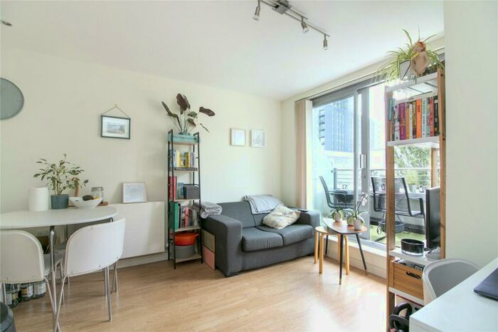 1 Bedroom Apartment To Rent In Wenlock Road, Shoreditch, London, N1