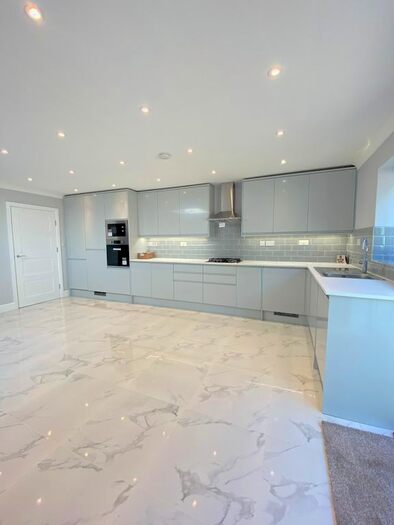 3 Bedroom Semi-Detached House To Rent In Cromwell, Hounslow, TW3