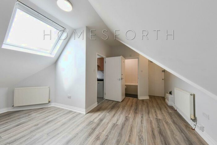 Studio To Rent In Mount View Road, Finsbury Park, N4