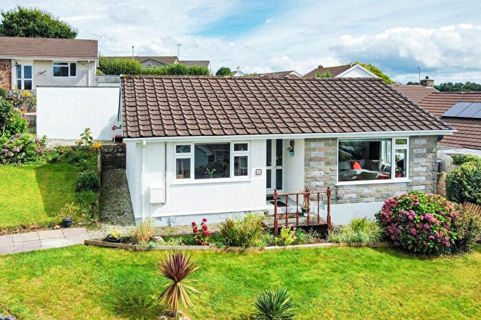 2 Bedroom Detached Bungalow For Sale In Western Avenue, Liskeard, PL14