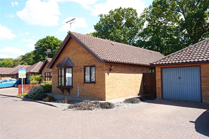 3 Bedroom Bungalow For Sale In Meadow Drive, Lakenheath, Brandon, Suffolk, IP27