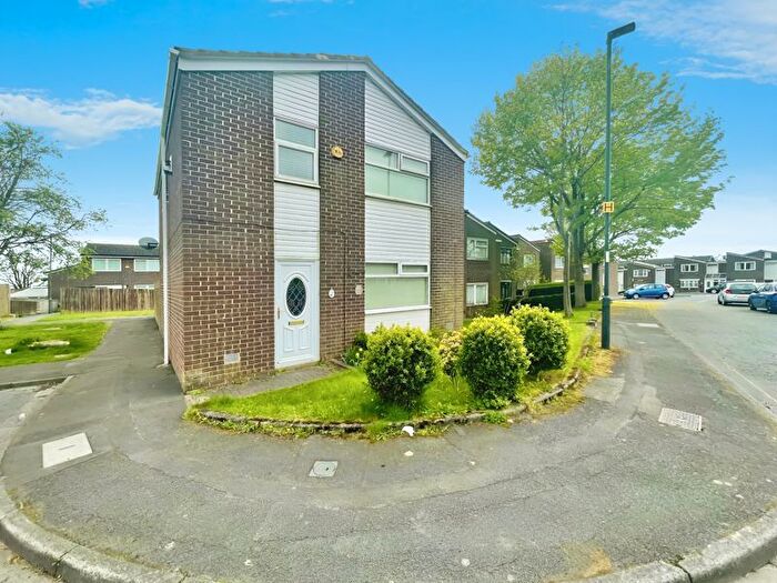 4 Bedroom Semi-Detached House To Rent In Brokenheugh, West Denton, NE5