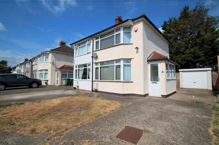 2 Bedroom Semi-Detached House To Rent In Monmouth Close, Welling, DA16