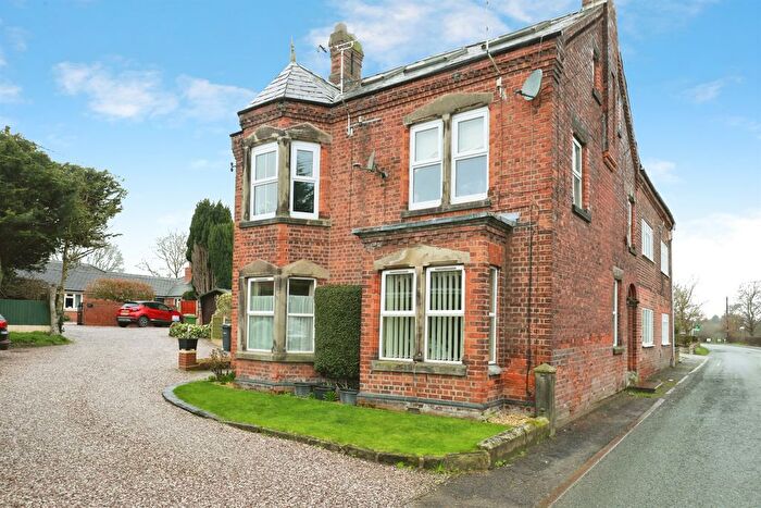 2 Bedroom Flat For Sale In Station Road, Weaverham, Northwich, CW8