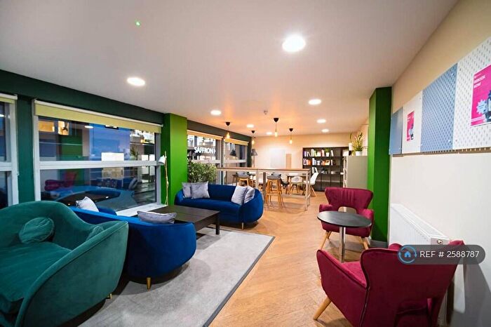 Studio To Rent In Kirby Street, London, EC1N