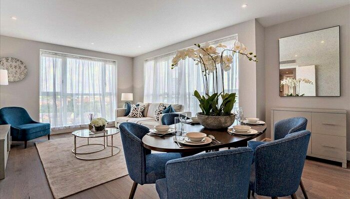 2 Bedroom Flat To Rent In Westferry Circus, Circus Apartments, Canary Wharf, E14