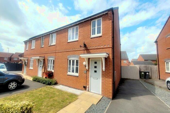 3 Bedroom Property To Rent In Coronet Drive, Ibstock, LE67