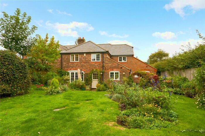 4 Bedroom Semi-Detached House For Sale In Hannington, Tadley, Hampshire RG26