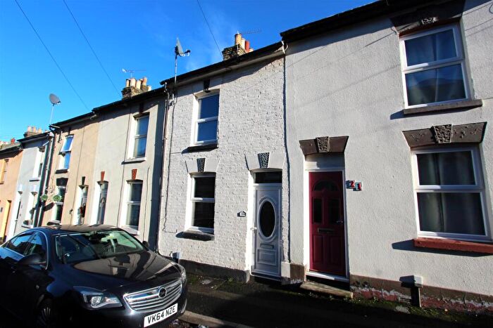 2 Bedroom Terraced House For Sale In Richard Street, Rochester, ME1