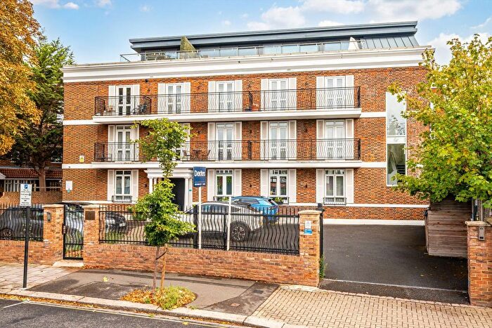 1 Bedroom Flat For Sale In The Grove, Isleworth, TW7