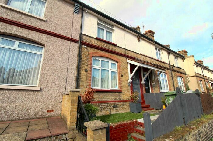 3 Bedroom Terraced House To Rent In Moat Lane, Erith, DA8