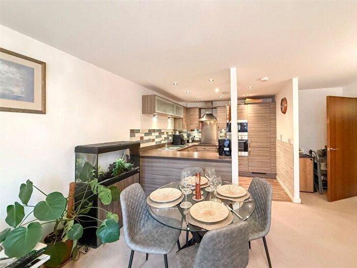 2 Bedroom Flat To Rent In Midlothian Court, Worsdell Drive, Ochre Yards, NE8