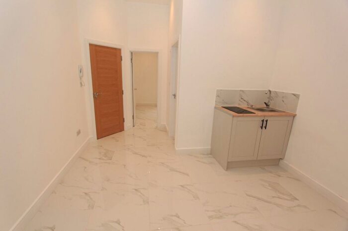 1 Bedroom Flat To Rent In Rucklidge Avenue, London, NW10