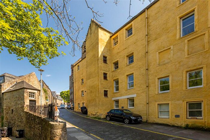 2 Bedroom Apartment For Sale In Bell's Brae, Edinburgh, EH4