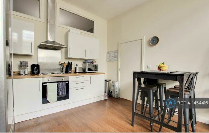 2 Bedroom Flat To Rent In New Central Building, Long Eaton, Nottingham, NG10