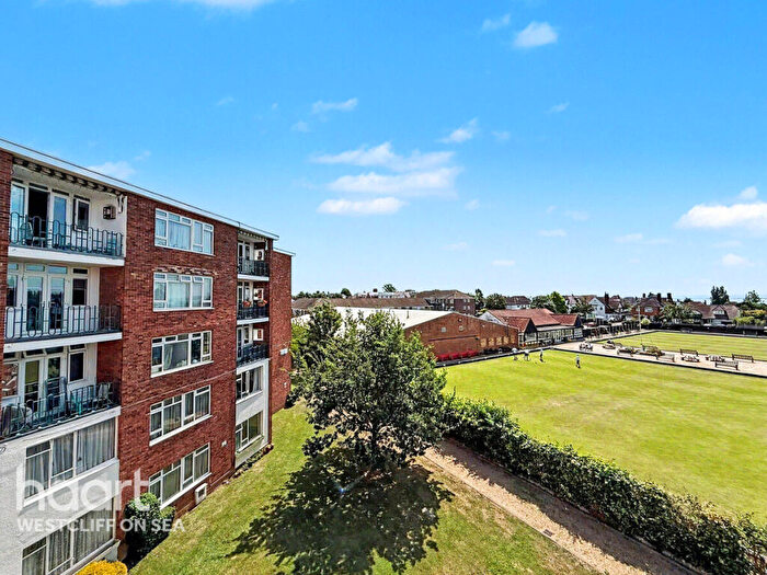 1 Bedroom Flat For Sale In London Road, Westcliff-On-Sea, SS0