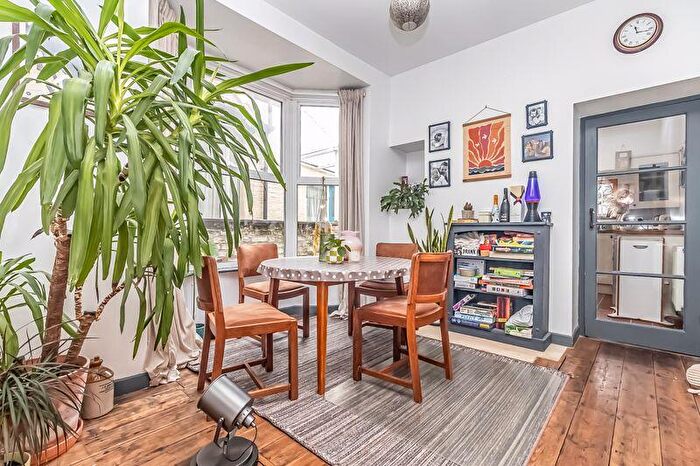 3 Bedroom Terraced House For Sale In Jessie Road, Southsea, PO4