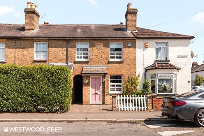 2 Bedroom Terraced House For Sale In Old Highway, Hoddesdon, EN11