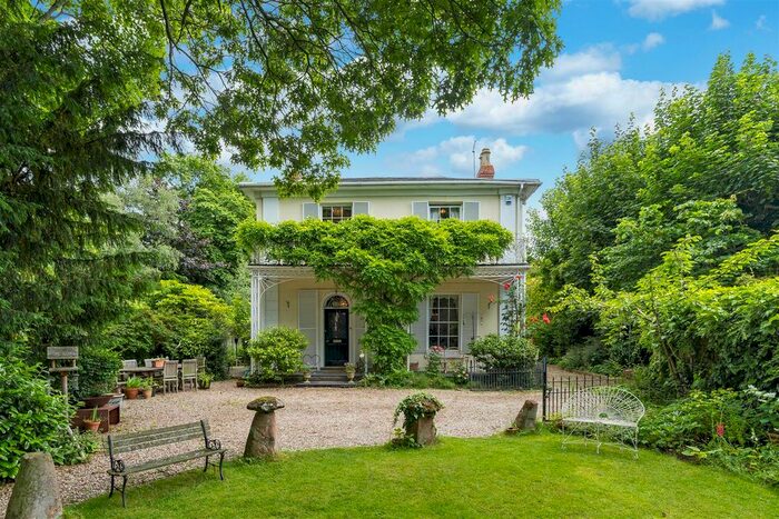 3 Bedroom Property For Sale In Main Road, Kempsey, Worcester, Worcestershire, WR5