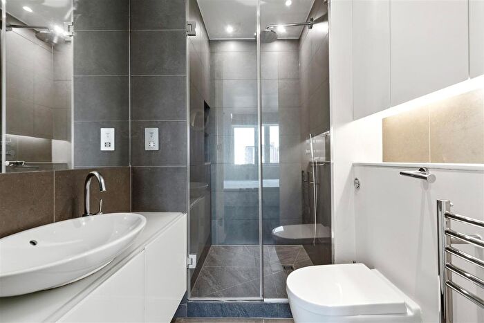1 Bedroom Flat To Rent In Albert Embankment, Vauxhall, London, SE1