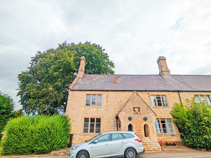 2 Bedroom Cottage To Rent In High Road, Londonthorpe, Grantham, NG31