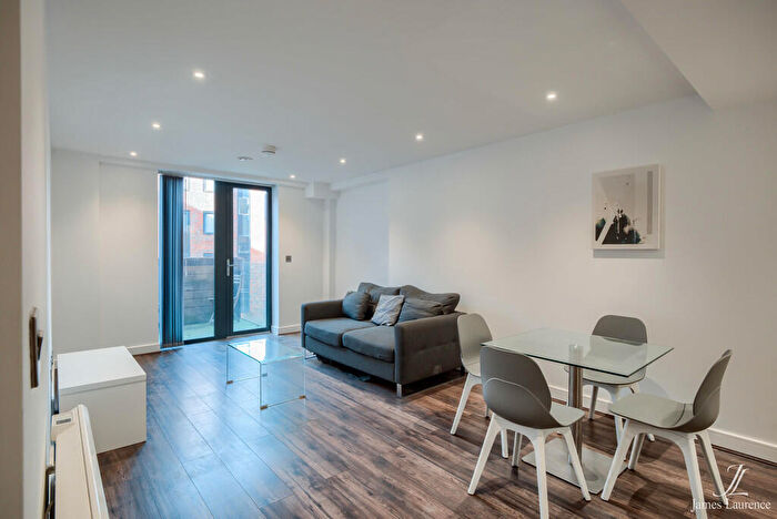 2 Bedroom Apartment To Rent In Camden House, Pope Street, Jewellery Quarter, B1