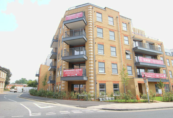 2 Bedroom Apartment To Rent In Hillcross Place, Sidcup, Kent, DA14