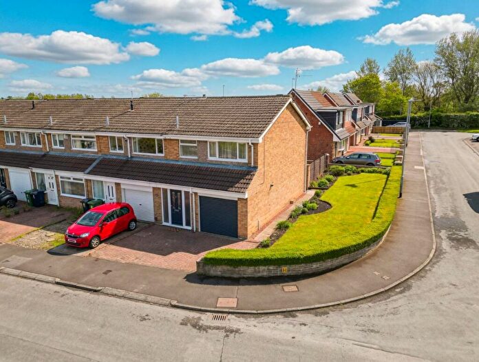 3 Bedroom Terraced House For Sale In Seaton Close, Wardley, Gateshead, NE10