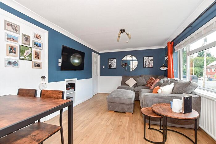 2 Bedroom Maisonette For Sale In Hullmead, Shamley Green, Guildford, Surrey, GU5