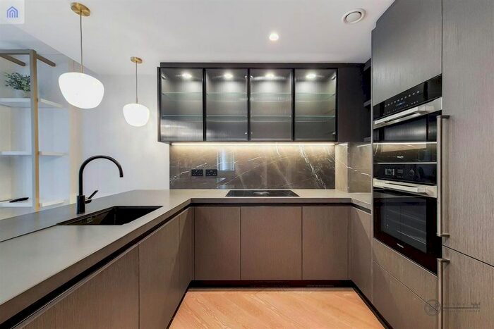 3 Bedroom Flat To Rent In On Cleveland, Cleveland Street, London, W1T