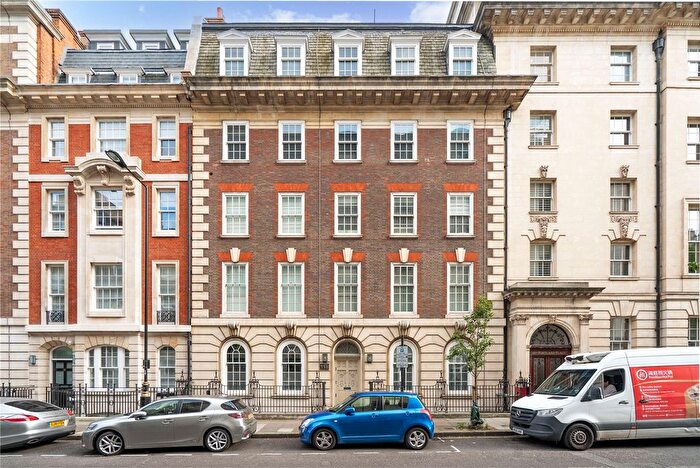 1 Bedroom Maisonette For Sale In Weymouth Street, Marylebone, London, W1W