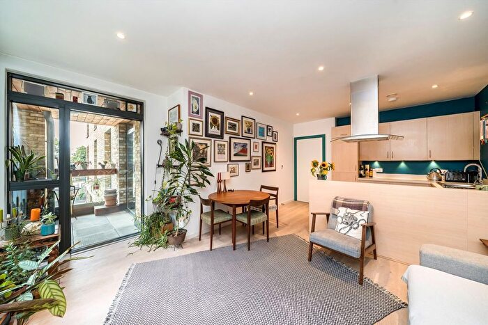 1 Bedroom Flat For Sale In Bardsley Lane, Greenwich, SE10