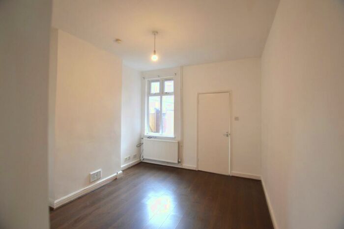 2 Bedroom Terraced House To Rent In Churchill Street, Highfields, LE2