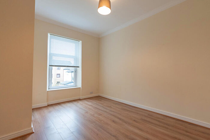 1 Bedroom Flat For Sale In Hamilton Road, Bellshill, ML4
