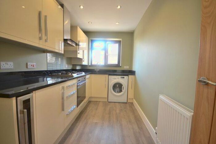 1 Bedroom Flat To Rent In Rainham, Gillingham, ME8