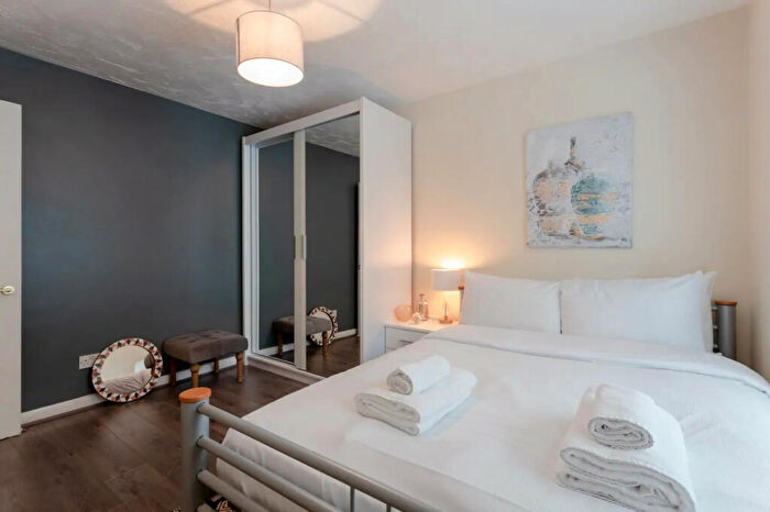 4 Bedroom Terraced House To Rent In Bishops Way, London., E2
