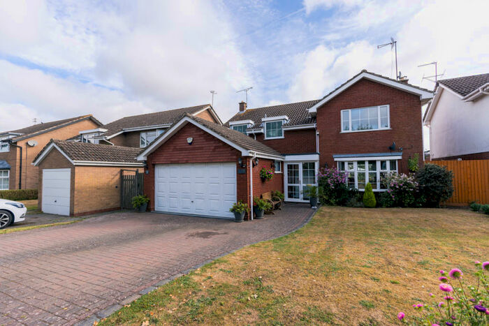 5 Bedroom Detached House For Sale In Orchard Way, Bubbenhall, CV8