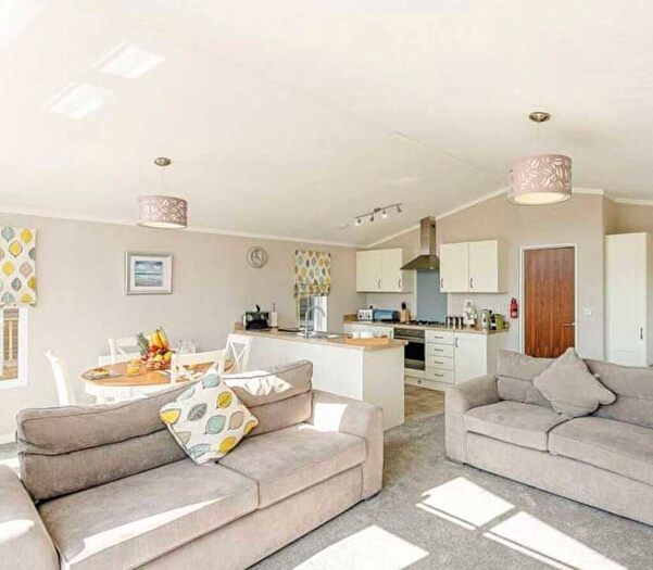 2 Bedroom Lodge For Sale In Overseal, Derbyshire, DE12