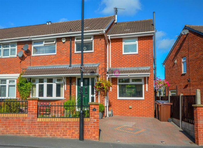 3 Bedroom Property To Rent In Mauncer Drive, Woodhouse, S13