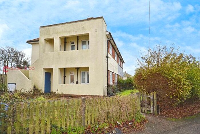 2 Bedroom Flat To Rent In Colombo Square, Ramsgate, CT12